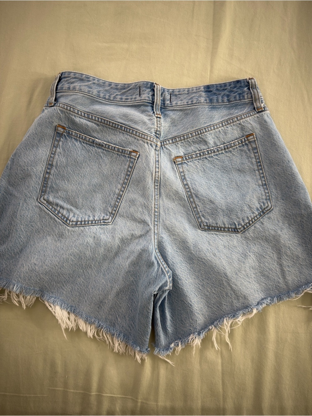 A&F Loose denim shorts - Picture 2 of 3